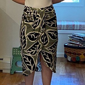 Zara Skirt Green Skirt with Black & Cream Design - Size S